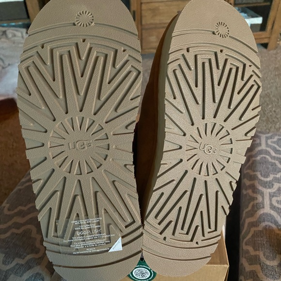 Brand new size 6 Ugg Tasman platforms. - Picture 6 of 6